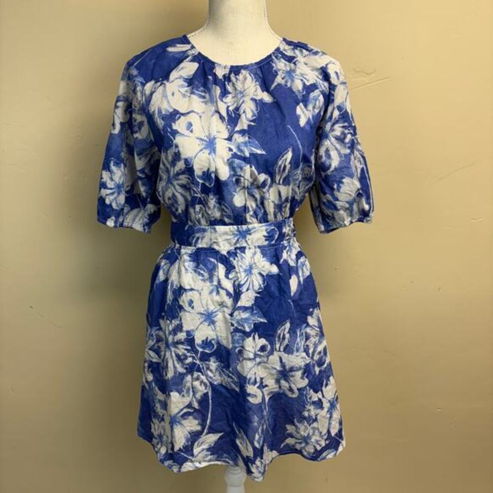 NWT Olivaceous Open Back Floral Dress Blue White Size L